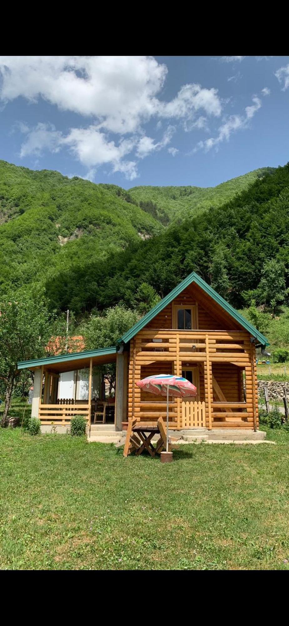 Guest House Ulaj Vuthaj エクステリア 写真