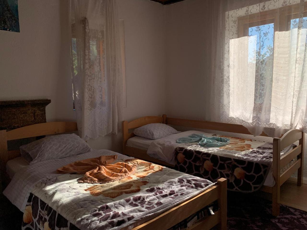 Guest House Ulaj Vuthaj エクステリア 写真